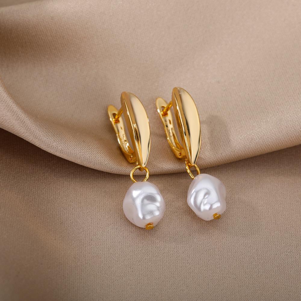 Vintage Baroque Imitation Pearl Dangle Earrings For Women Stainless Steel Ear Clip Circle Earrings Female Jewelry Party Gift