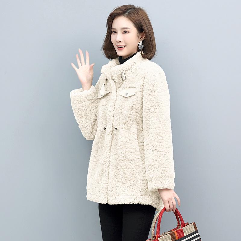 

Женское зимнее пальто из хлопка с овечьей шерстью 2024: Норковый бархатный мех цельный, модный и омолаживающий. XL - for 120-135 jin