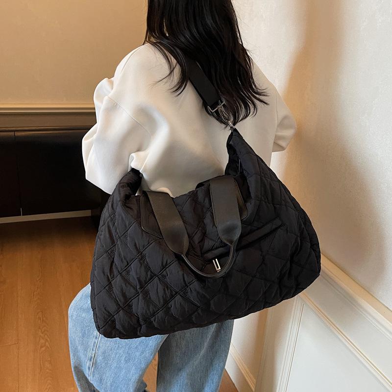 Herbst & Winter Diamantmuster Große Reise-Fitness-Handtasche & Umhängetasche