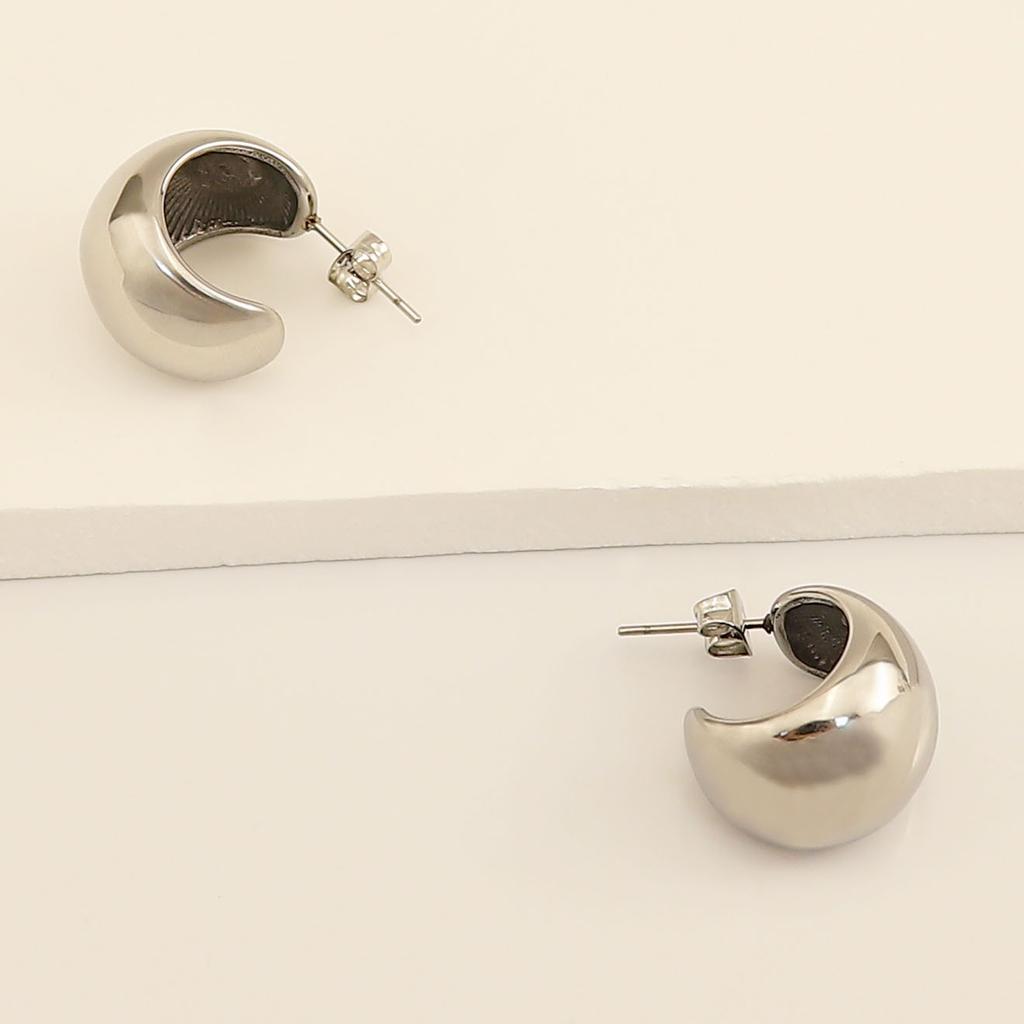 Mode Retro Kugelförmige Edelstahl Ohrringe C-Typ Hohl Titanstahl Wind Ohrringe