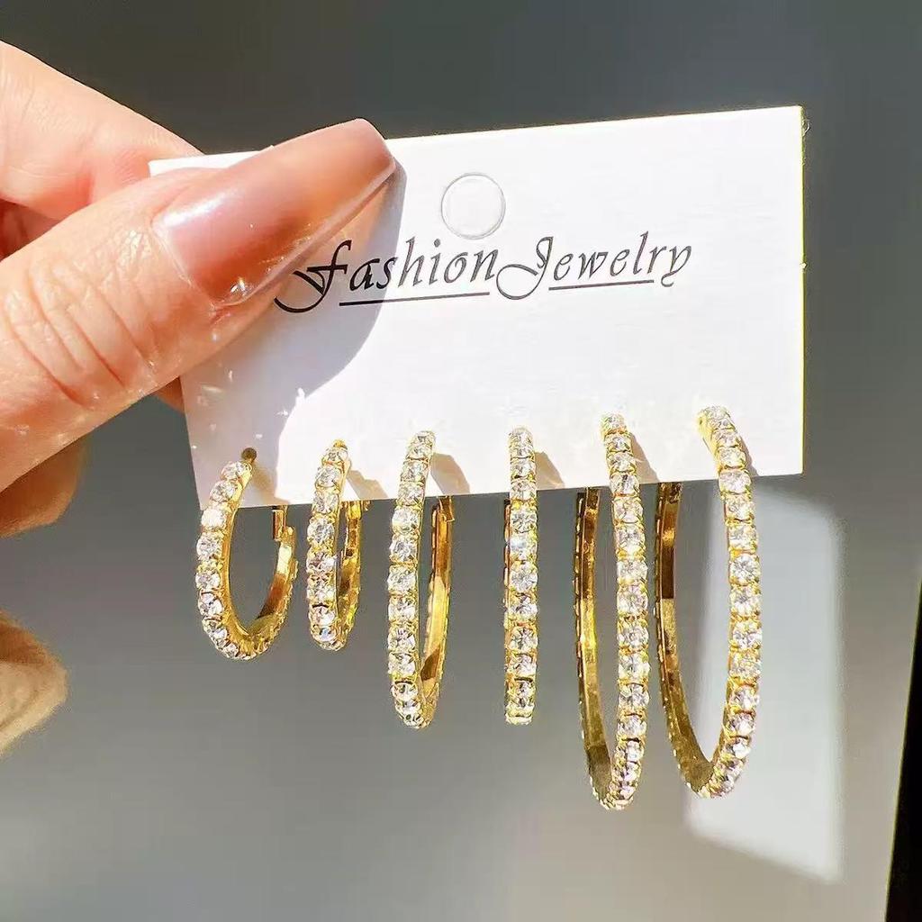 Korean Style Luxury Diamond C-Shaped Hoop Earrings - Trendy Niche Design
