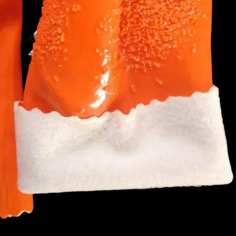 

Перчатки с полным покрытием из ПВХ, устойчивые к воздействию масел и химикатов, с удобной хлопковой подкладкой, незаменимы для фармацевтической и рыбной промышленности