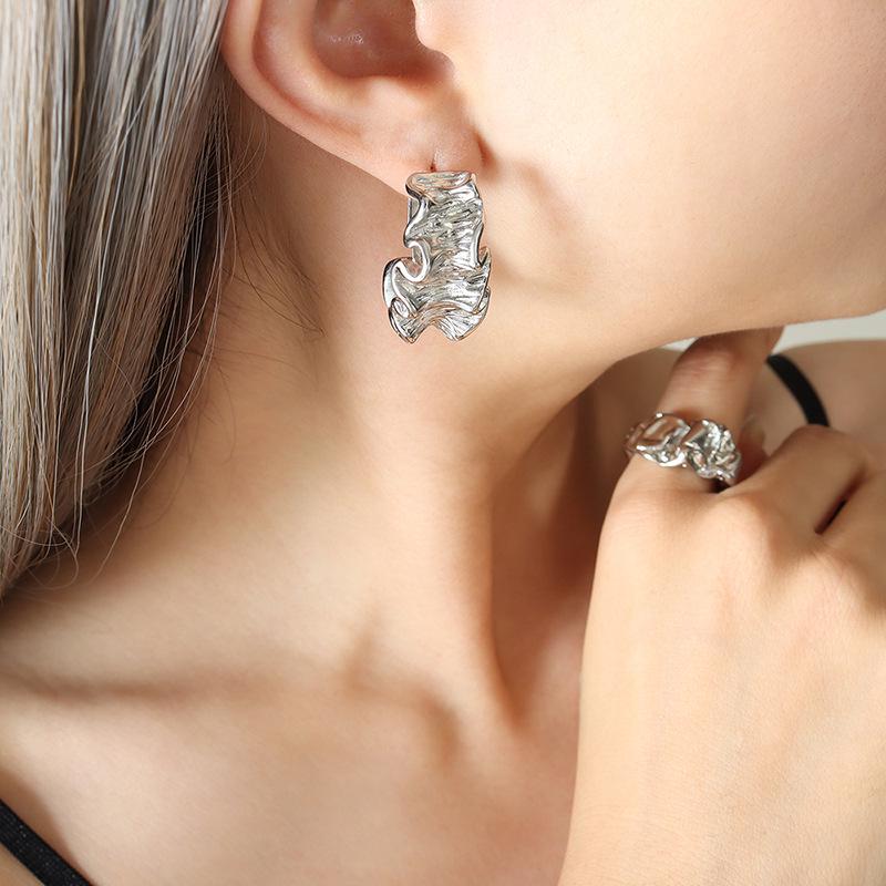 Geometric Pleated Texture Gold-Plated Titanium Earrings