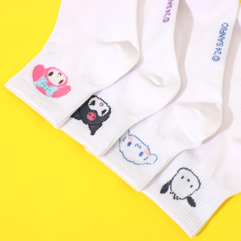 Sanrio Characters Mixed Adult Short-Sleeved 4-Piece Set No. 24