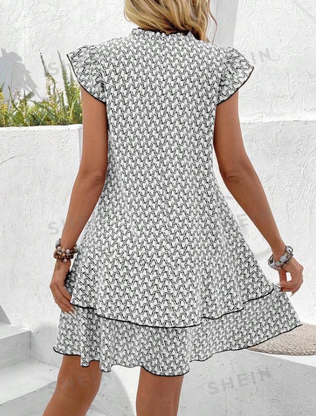 Women's Printed V-Neck Tie-Front Ruffled Sleeve Dress