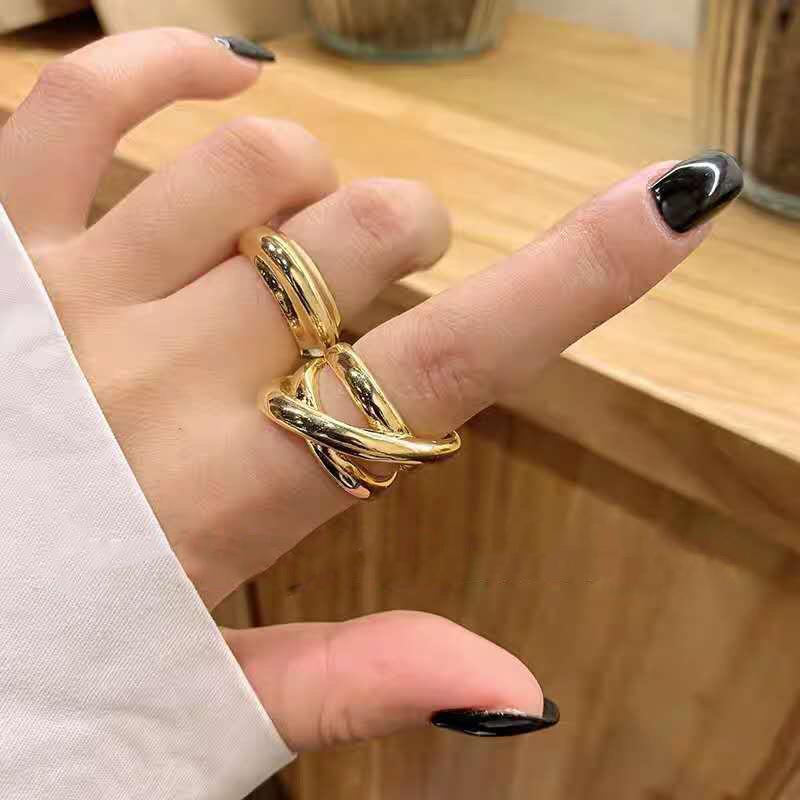 Heavy-duty Gold Geometric Line Ring Women's Retro Personality Exaggerated Simple Design Student Party & Daily Open Ring
