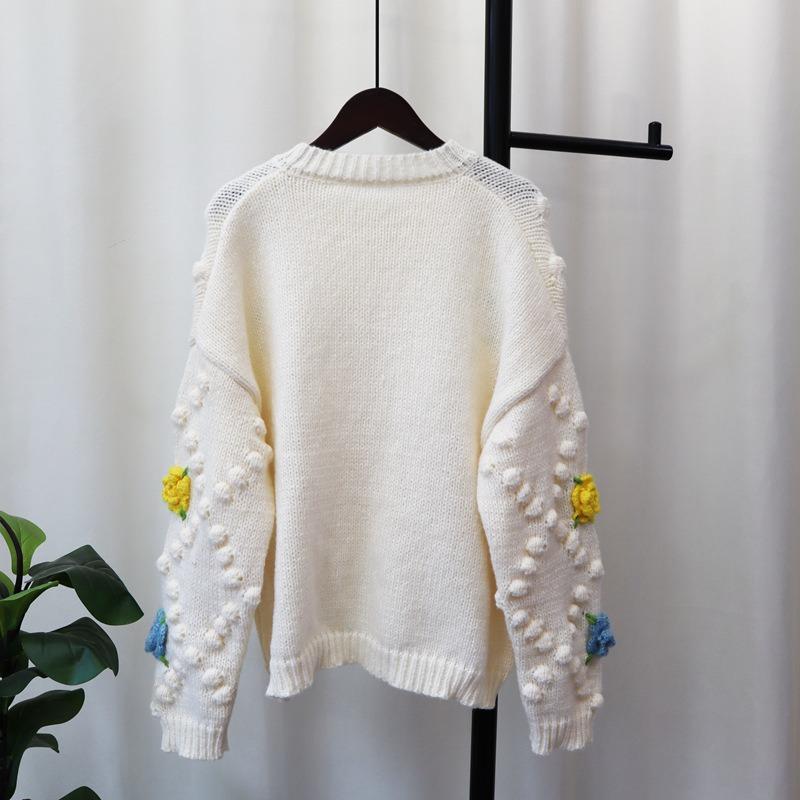Heavy industry three-dimensional flower sweater jacket women's 2025 autumn and winter new Korean version loose design niche knitted cardigan