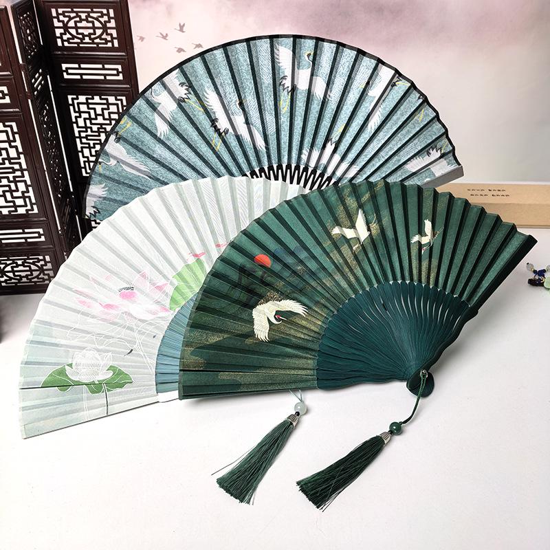 Tradycyjny Chiński Składany Wachlarz Bambusowy do Hanfu i Qipao