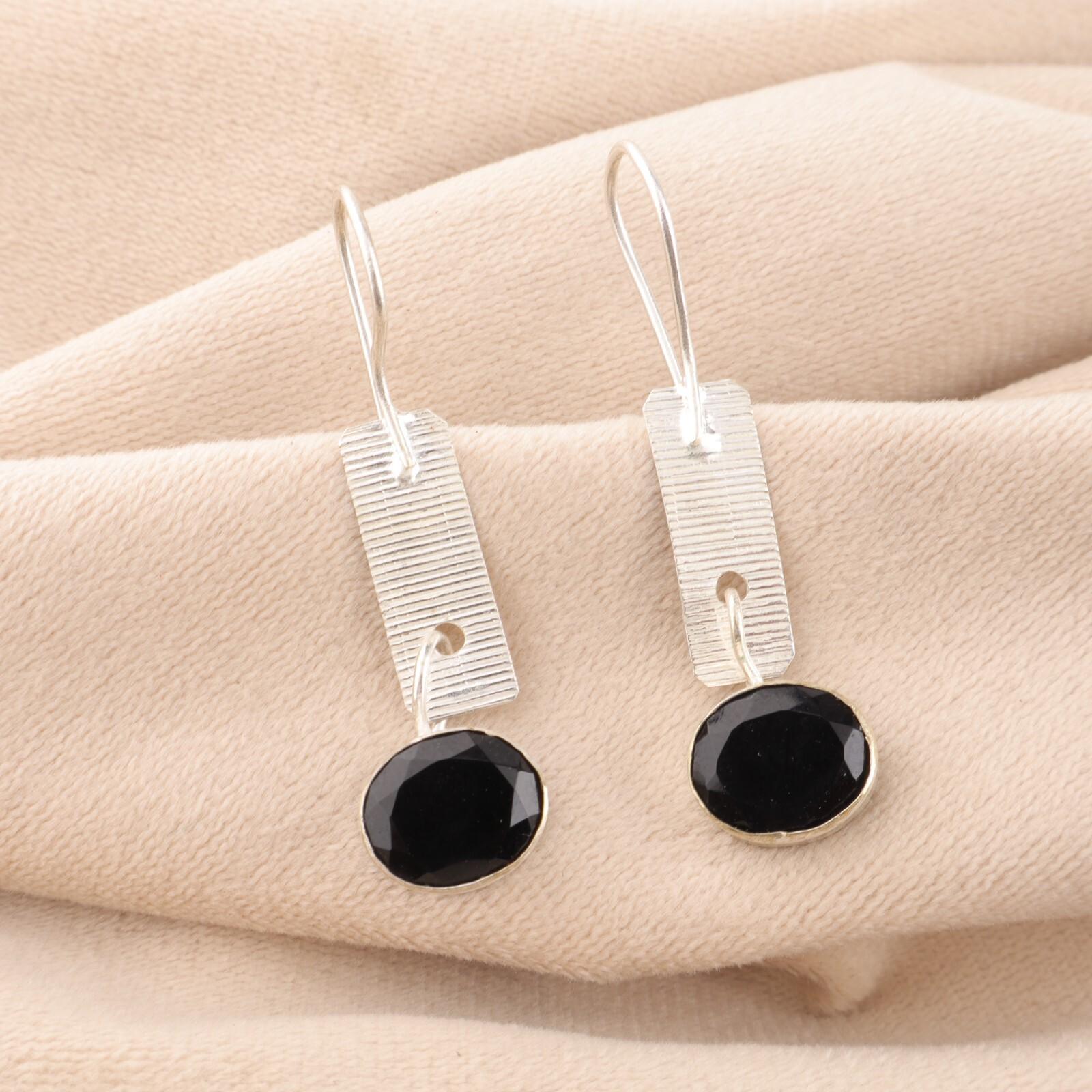 

Драгоценный камень Черный Оникс 925 Стерлинговое Серебро Ювелирные изделия Модные Серьги ручной работы 1,9 EE-168-21