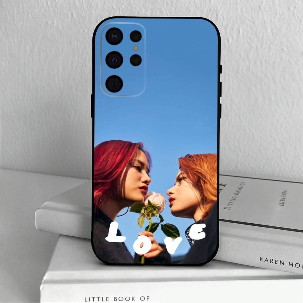Pink Theory F-Freen B-Becky Phone Case For Samsung S25,24,23,22,30,21,10,9,Ultra,Plus,Lite,FE,4,5 G Soft Black Case