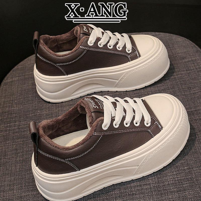 Leather board shoes women's thick-soled heightening little white shoes new autumn and winter velvet two cotton shoes casual sports shoes