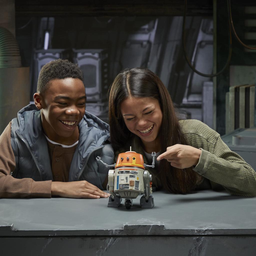 Hasbro Star Wars Ahsoka Chatterbuck Star Wars Animatrônico Mais de 40 Sons e Movimentos Interativos Star Wars Idades 4 e Autêntico Chopper, Brinquedo,