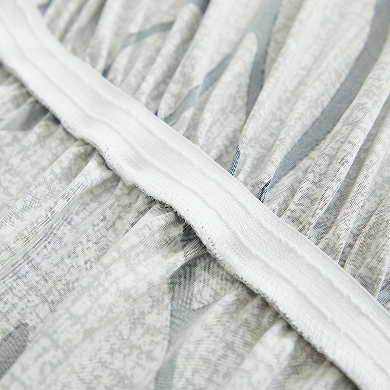 1 Stück Drucke Sofabezug mit Rock Vollständige Abdeckung Elastischer Sofabezug dekorieren das Sofa im Wohnzimmer Mehrfarbiger Sofabezug