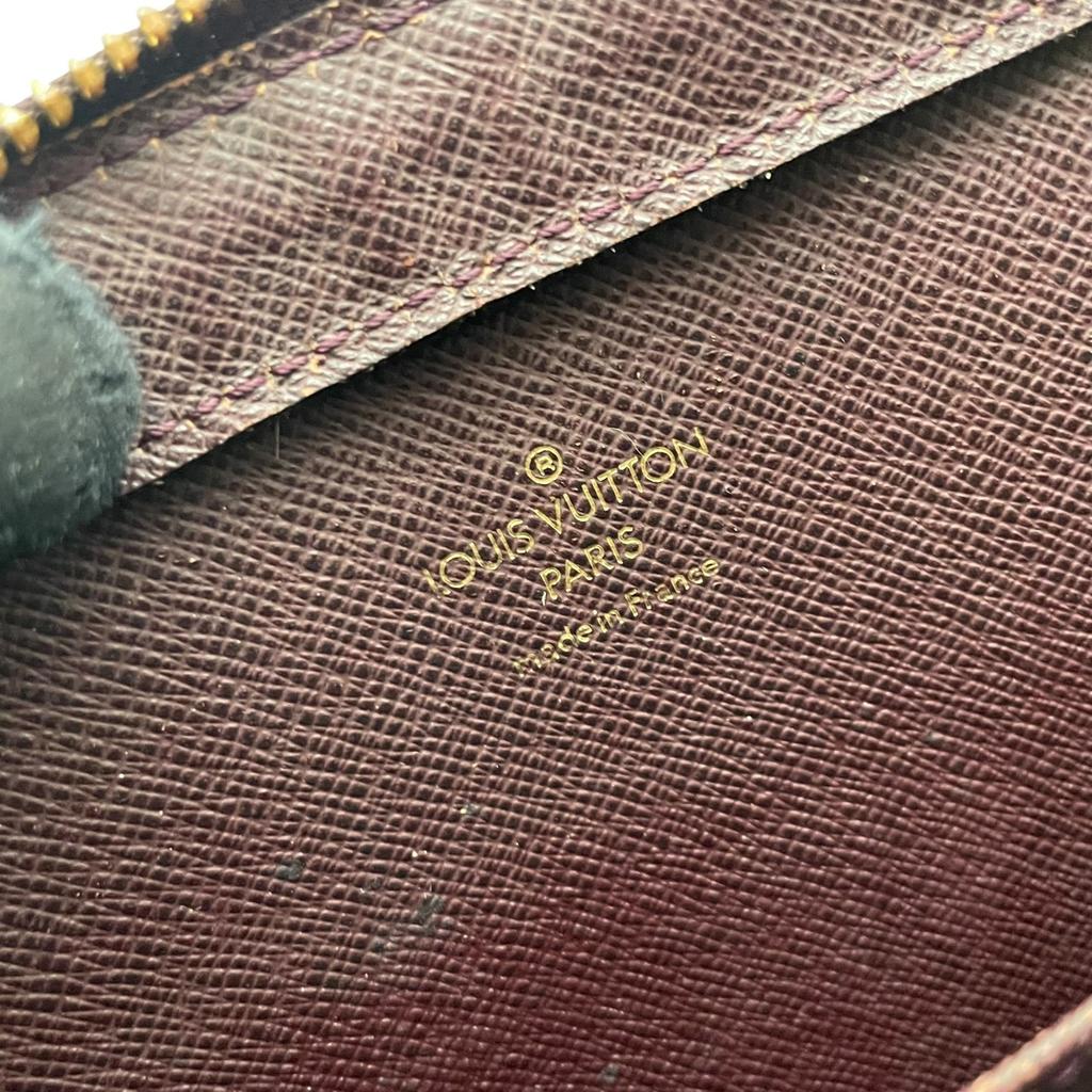 Used LOUIS VUITTON Clutch Bag Taiga Taiga BaikalClutch Bag Bordeaux Leather Mens