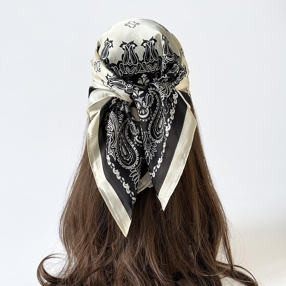 Black and White Cashew Floral Silk Scarves Wholesale Hot-selling, 71cm Headscarves, Headscarves, Square Scarves for Women, Summer Thin Scarves