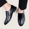 Klassiska Läder Loafers Skor Herr Läder Herr Casual Snörskor Oxford Skor Mockasin Herrskor Designer Business Casual Skor