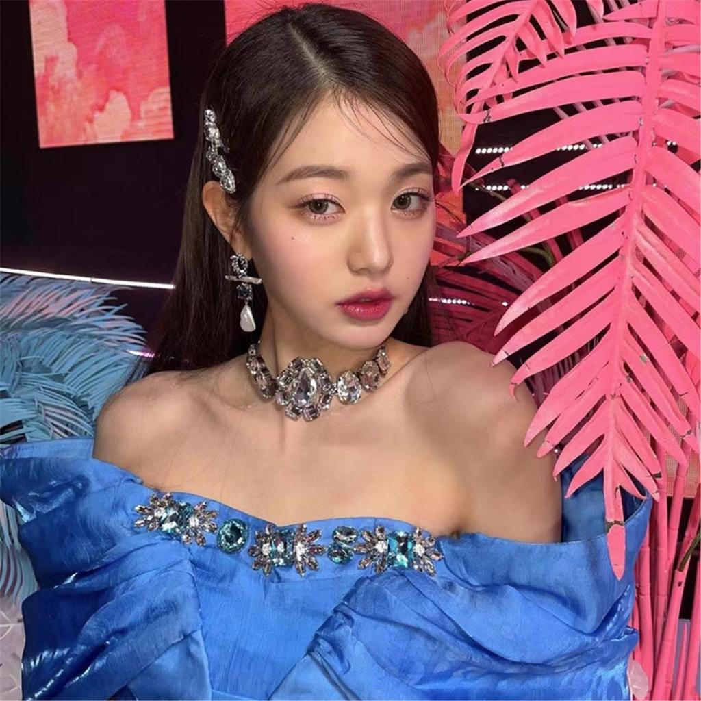 Tooxika Personalised Exaggerated Artificial Rhinestone Flower Necklace Light Luxury Temperament Banquet Runway Celebrity Collarbone Chain Necklace