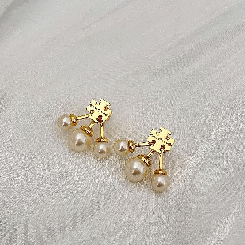 High-End Letter Stud Earrings Light Luxury Fashion Trend Temperament Tb Stud Earrings Personalized Versatile Earrings
