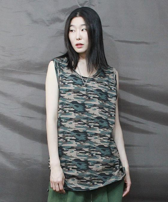 Deumakeu Camo Layered Slit Long Sleeveless