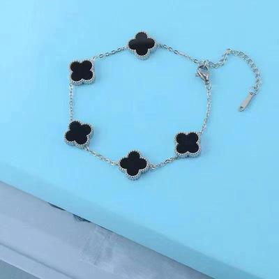 Four-leaf Clover Bracelet Double-sided Titanium Steel Does Not Lose Color Five Flowers Fashion Simple and Versatile Delicate Bracelet