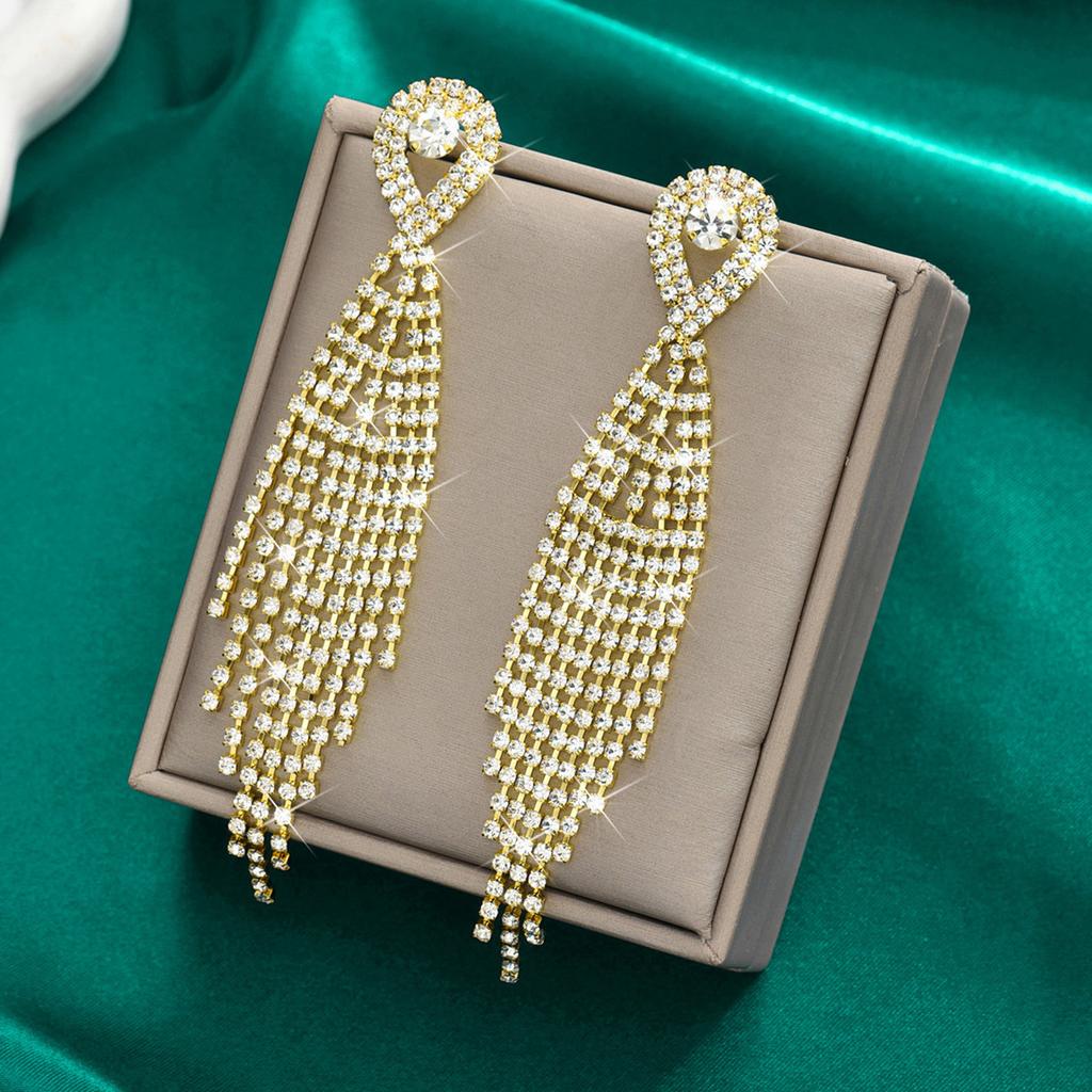 Temperamento gioielli retrò moda sposa Orecchini Joker orecchini nappa borchiati