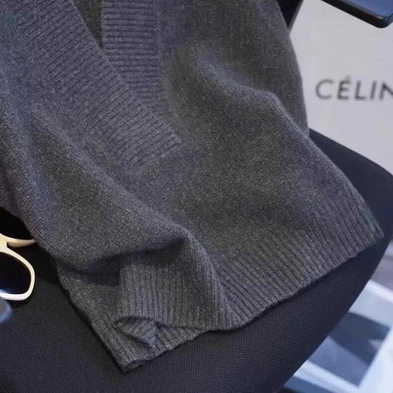 Knitted V-Neck Wool Fleece Sleeveless Vest - Minimalist Style for Autumn/Winter
