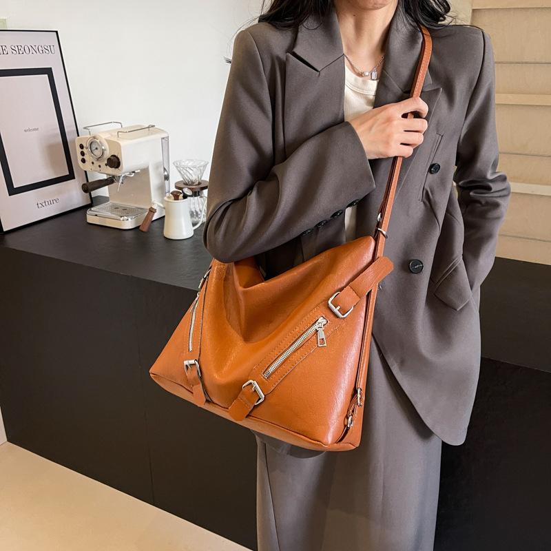 Tote bag women's 2025 new large-capacity commuter backpack retro versatile single shoulder crossbody high-end backpack
