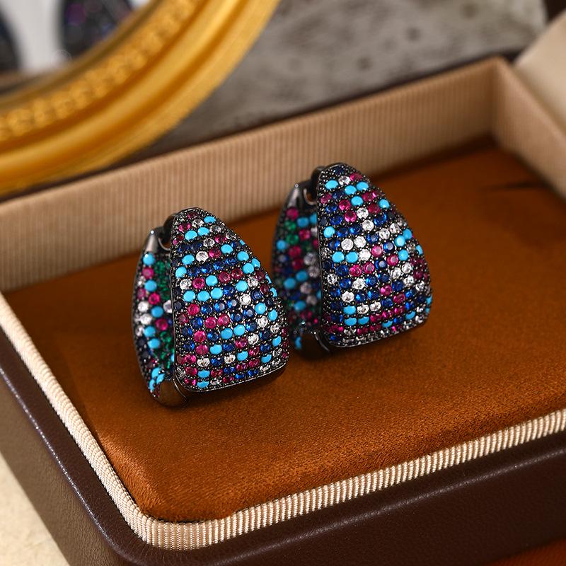 European & American Zirconia Statement Earrings - Light Luxury, High-End Simplicity for Women
