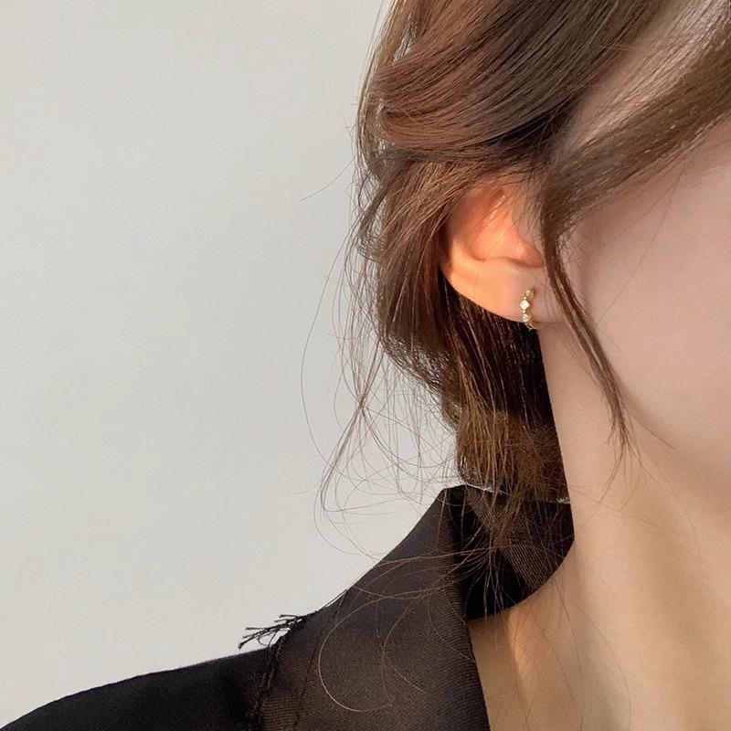 Cubic Zircon Round Earrings Design Sense New Wave Earrings Cold Wind Earrings Simple Compact Fashion Elegant Accessories Classic Jewelry Casual Daily