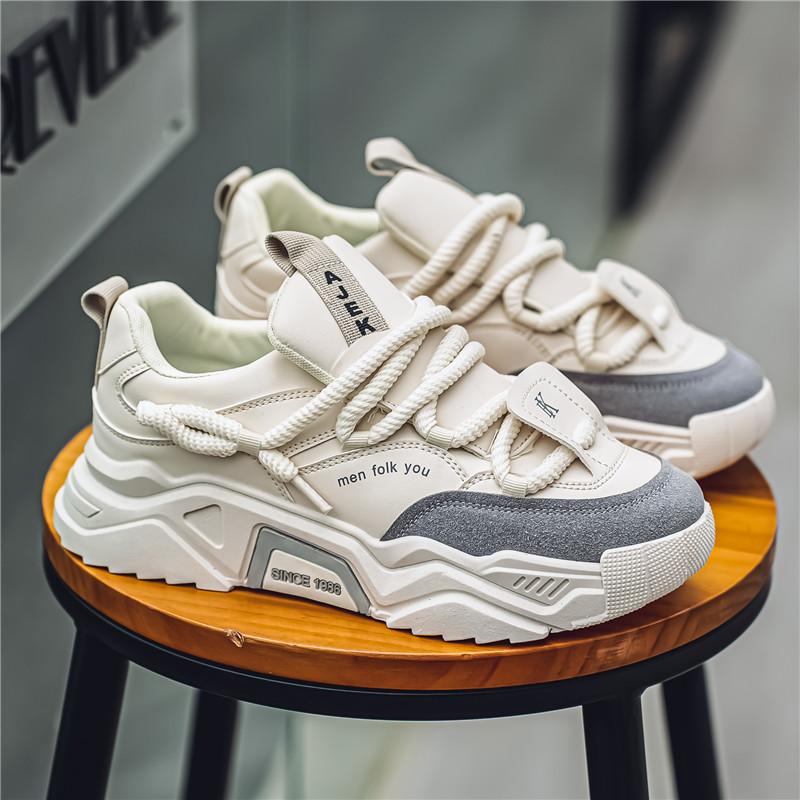 New Men's Casual Sneakers 2026 Spring Fashi Versatile Low-Top Skateboard Shoes for Men Suitable for Outdoor Sports