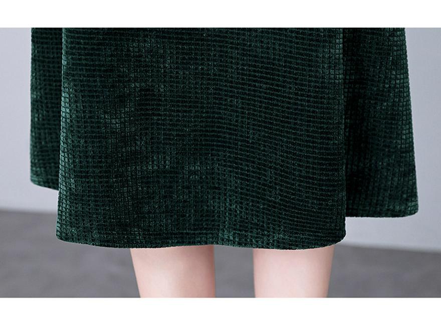 2026 Fall/Winter Elegant Versatile Long-Sleeve Faux Two-Piece Slimming Mid-Length Skirt