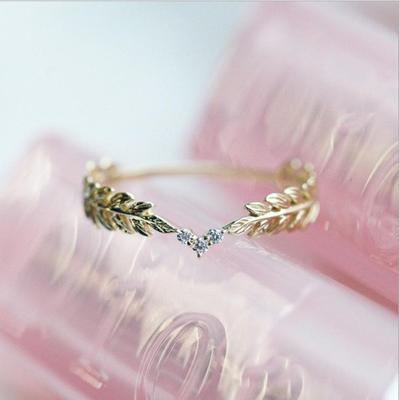 "Elegant 18k Gold Plated Leaf & Diamond Ring" 
