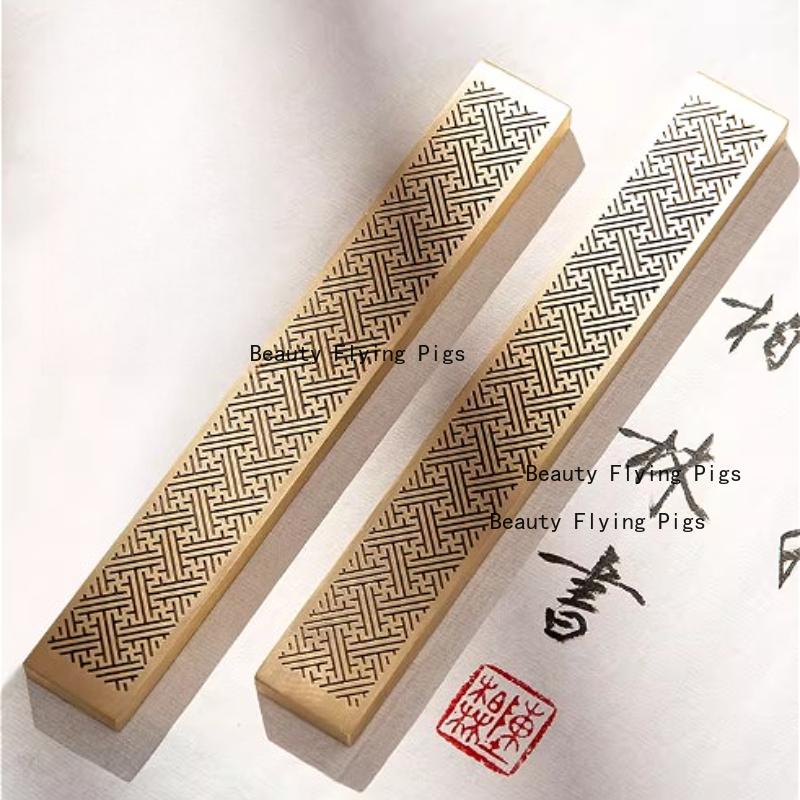 1pc Metal Pressure Strip Calligraphy Town Paper Study Brush Holder Calligraphy and Painting Tools Chinese Metal Ornament