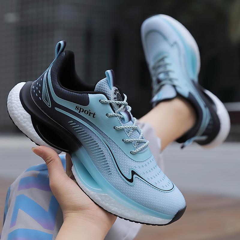 New spring and summer shoes soft sole ultra-light breathable sports shoes teen couple running shoes