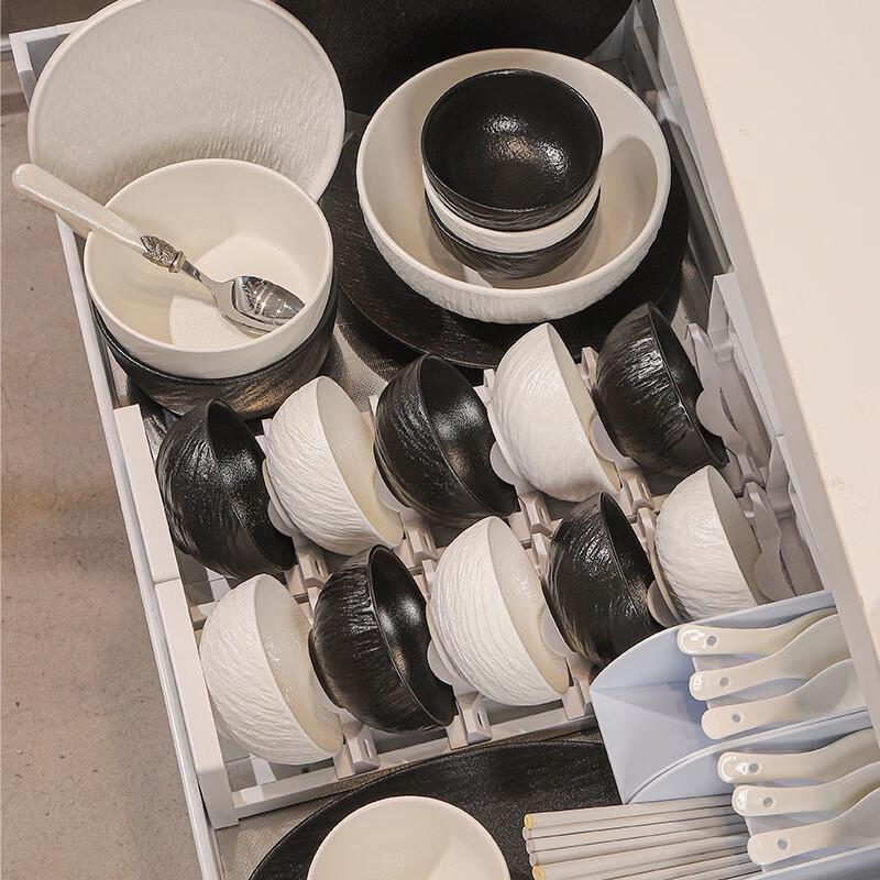 Mode Lanka Minimalist Ceramic Dinnerware Set