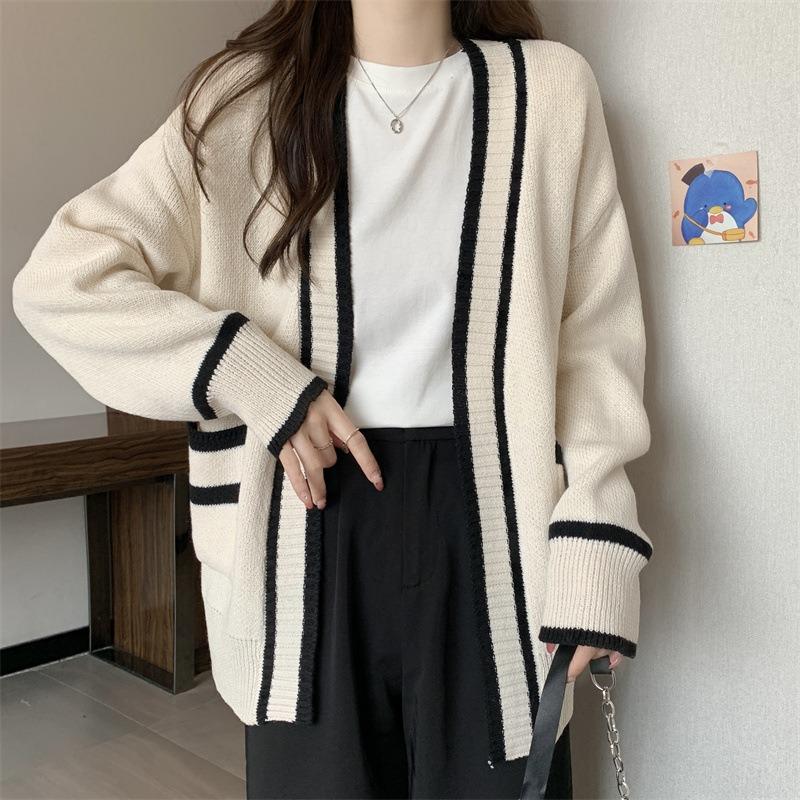 Autumn and winter new loose lazy wind pocket college style fashion sweater cardigan women's knitted sweater jacket women