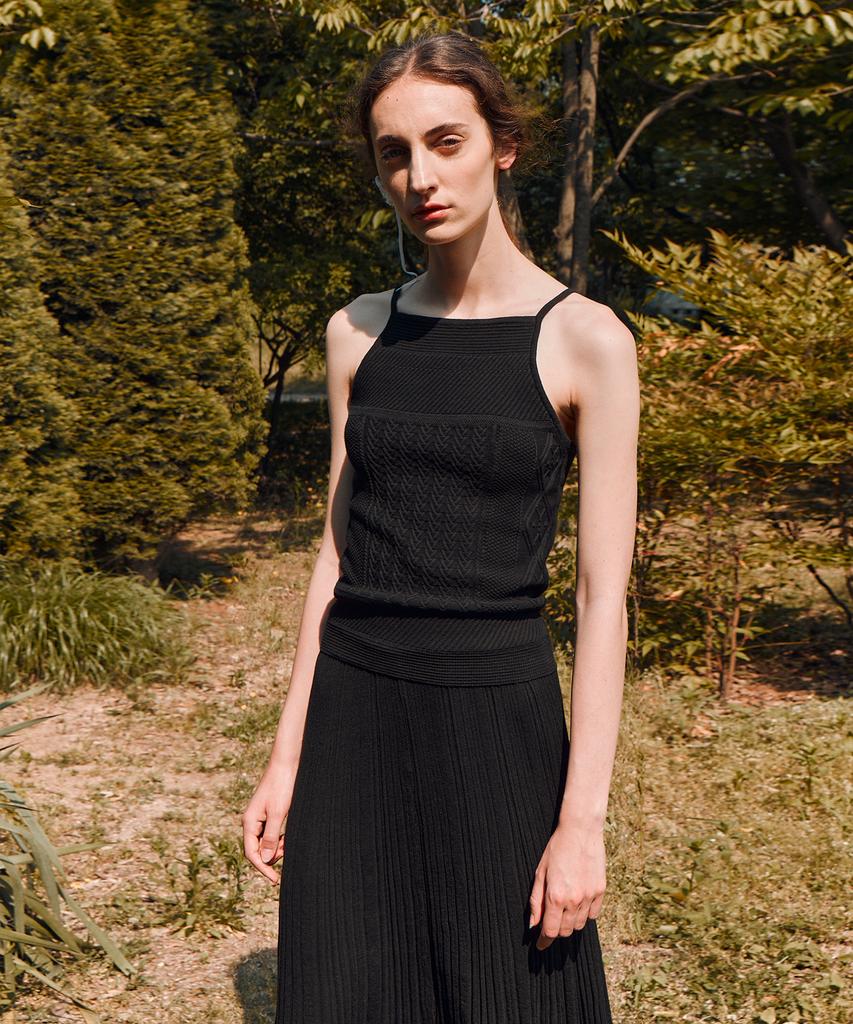RE RHEE Halter Neck Knitted Top Black