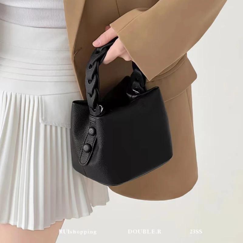 

Однотонная плетеная женская сумка из мягкой кожи личи, сумка-ведро, простой стиль через плечо, высокое качество, новая мода