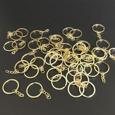 Goldfarbener 30 mm flacher Ring-Schlüsselanhänger mit Kette - DIY-Schmuckzubehör
