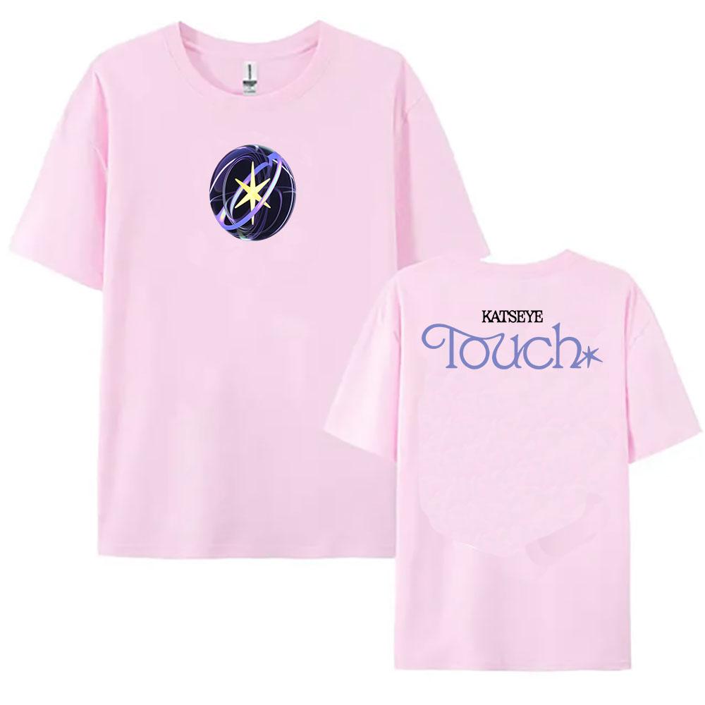 

SIS (Мягкое – сильное) Футболка KATSEYE Корейская группа 2025 Футболки Хлопок Короткий рукав Круглый вырез Футболка Уличная одежда Унисекс Принт Топ XS