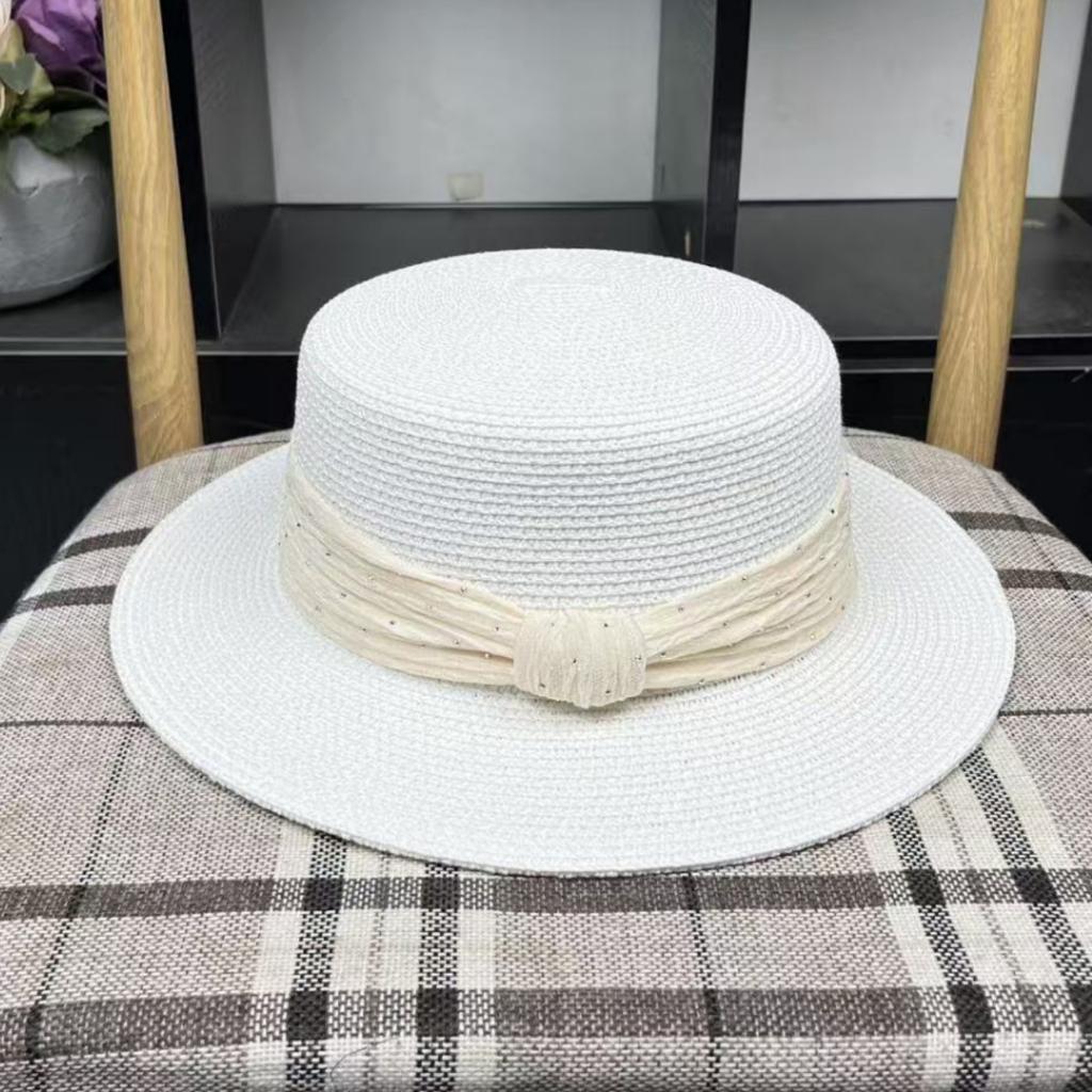 Light luxury Internet celebrity French small straw woven flat top flat brim straw hat women's summer travel simple sun protection holiday visor