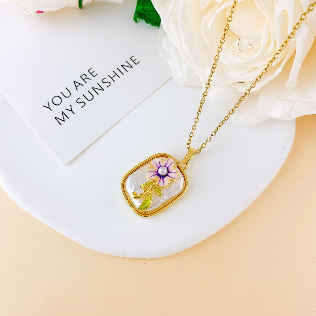 Necklace Female Popular Hot Sale Art Style Flower Necklace Gentle Temperament High Sense Versatile Does Not Fade Fashion Accessories
