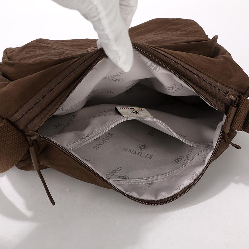 Lightweight Waterproof Commuter Bag Women's Large Capacity Shoulder Bag