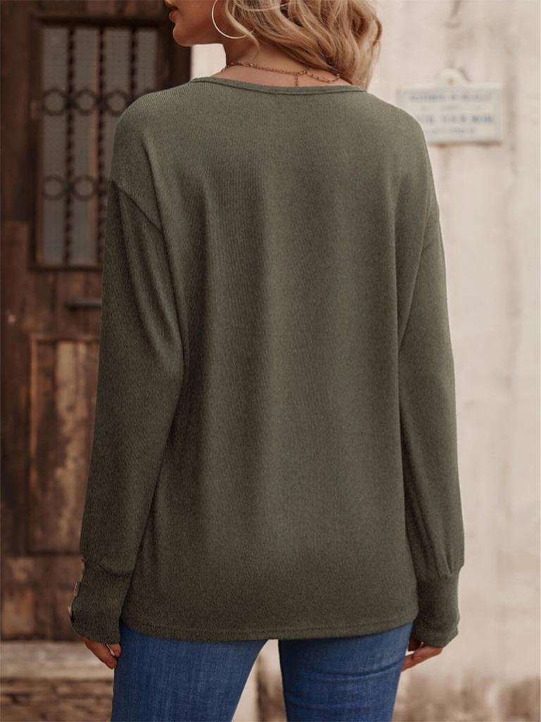 Einfarbiges, lockeres Langarm-T-Shirt mit V-Ausschnitt und Button-Down-Oberteil