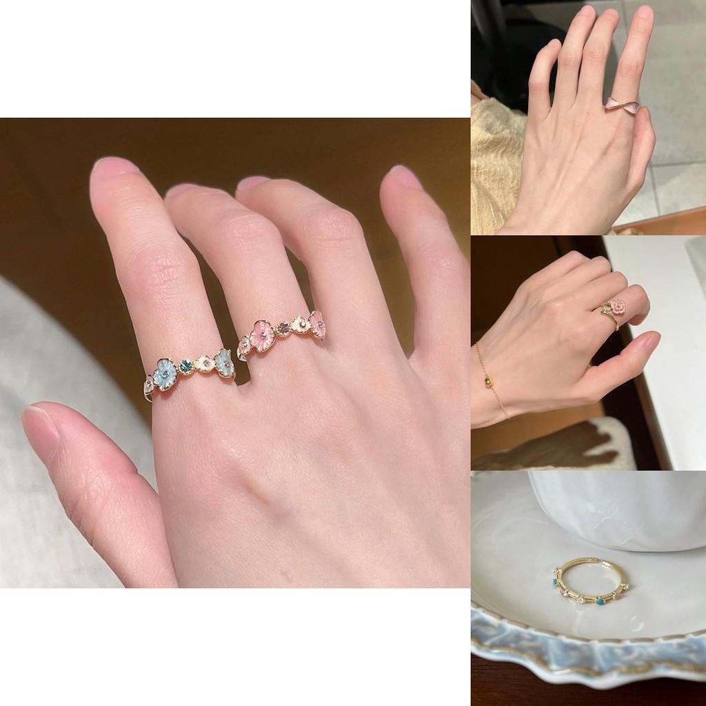 Luxurious Blue Enamel Ring With Unique Mother Of Pearl For Women Timeless Fashion