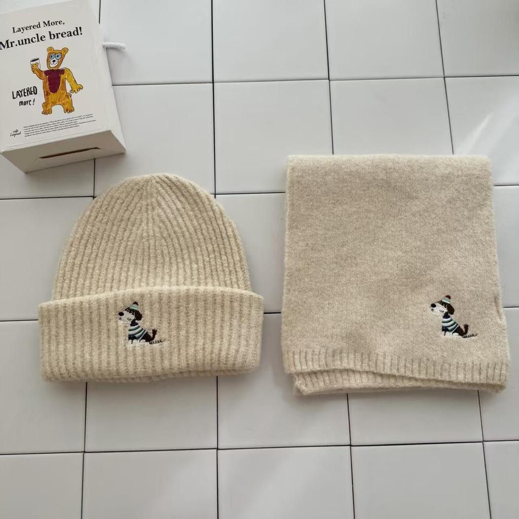 Puppy Embroidered Scarf, Hat, Headgear, Female Autumn and Winter Warm Face Small Knitted Wool Hat Outdoor Leisure