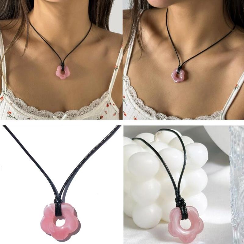 Ins Simple Hollow Plum Pendant Necklace Korean Style Fashion Novel Female All-match Necklace Acrylic Flower Choker