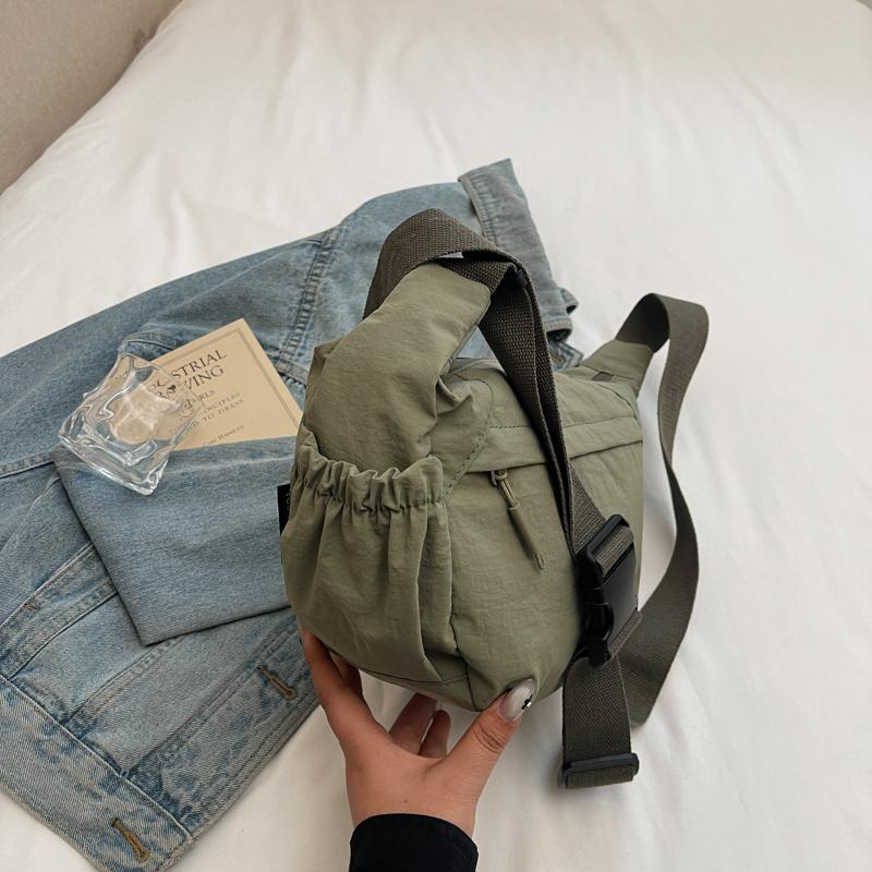 Large Capacity Shoulder Bag Women's Crossbody Bag Sports Dumpling Bag