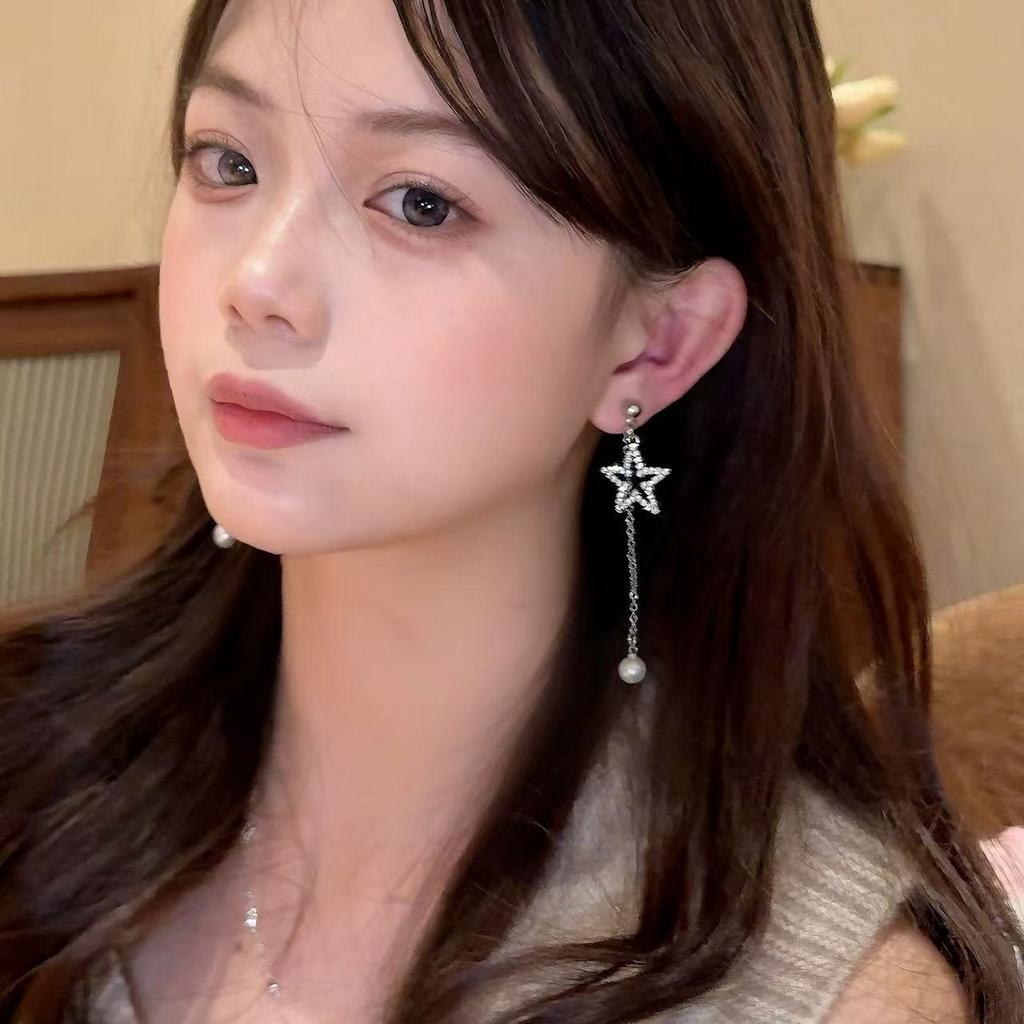 Delicate Star Dangle Earrings With Full Diamond Design For Parties And Daily Wear