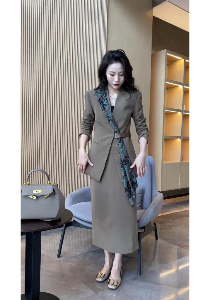 3022 Plus Size Women's Fashion Suit with Flowing Ribbon and Half Skirt - Slimming Two-Piece Commuting Set